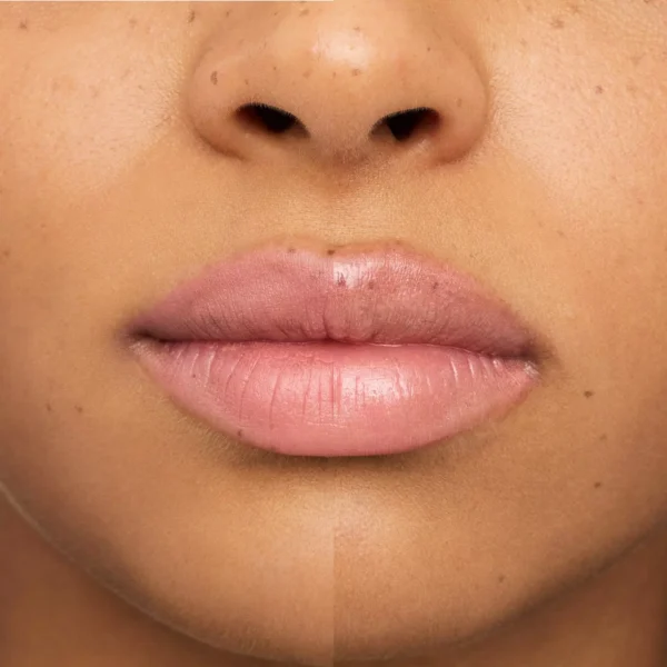 Essence pearly POTION MULTI-REFLECTIVE LIPGLOSS - Image 2